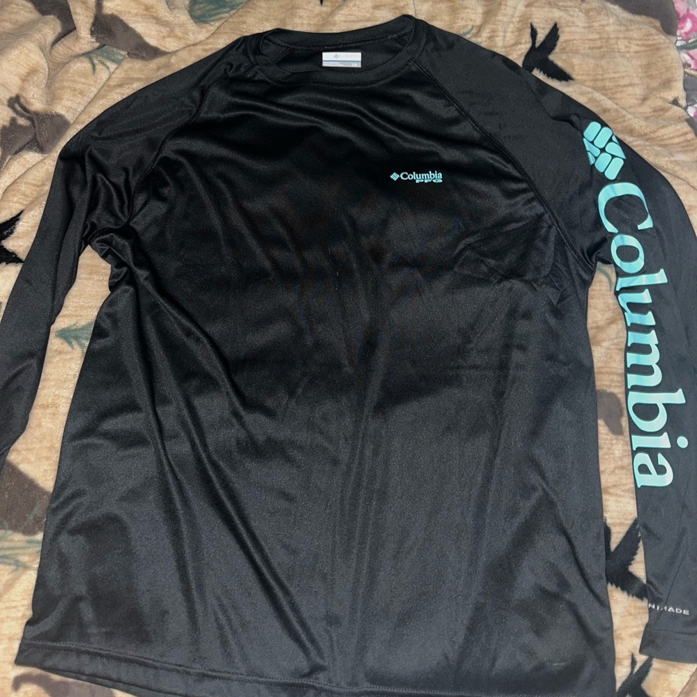Columbia PFG dry fit